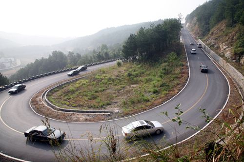 天柱山旅游公路設(shè)計